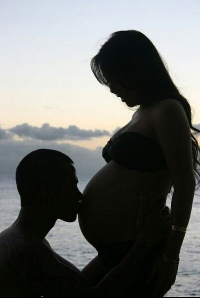 Бабу без мужа. ИУЭ целуеь беременыц зивль. Фотосессия с беременной женой.