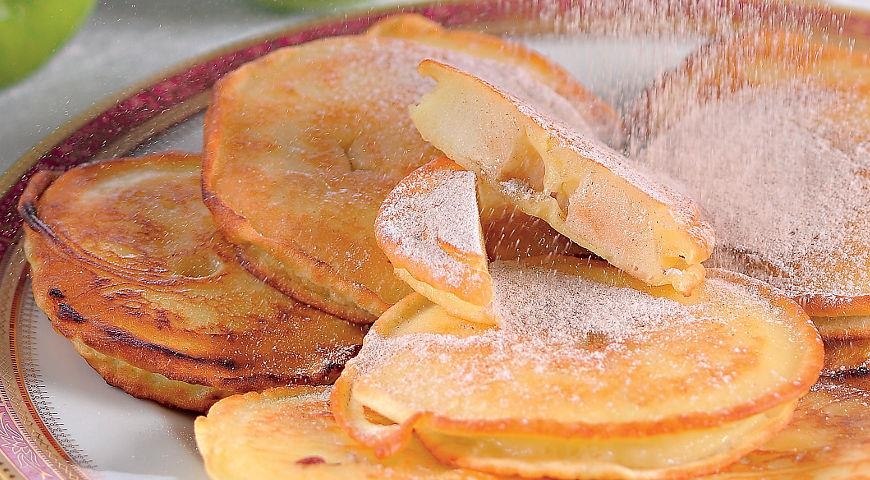 Яблочные оладьи - вкуснейший ПП-перекус или полноценный фитнес-завтрак .на 100грамм - 153.03 ккал, ...