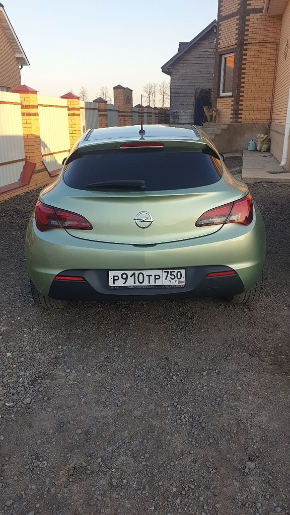  Opel astra GTC.1.8        2    ... - 3