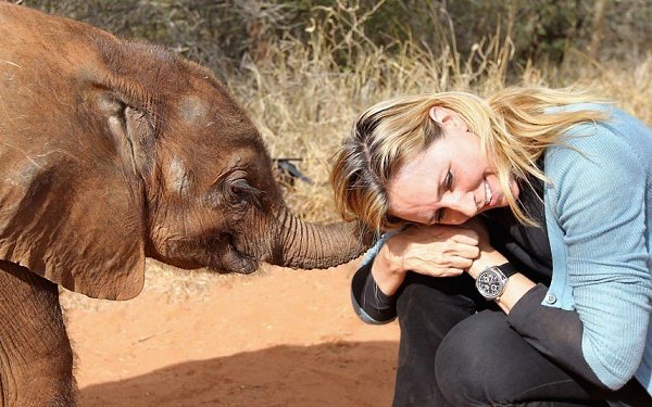 Пятимесячный слоненок по кличке Тембо в заповеднике «Tony Fitzjohn’s Mkomazi Rhino Sanctuary» в ...