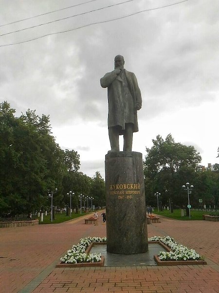 Ура! Наконец то я доехала до Жуковского.И подругу повидала и город посмотрела и мастер класс ...
