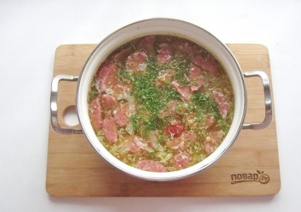 Баварский суп с колбасками.Сытный, ароматный и очень вкусный!Ингредиенты:Бульон мясной — 1,2 ... - 6