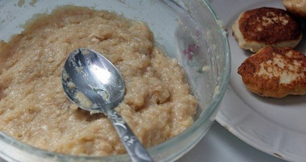 Котлеты с очень вкусной начинкой! Ингредиенты: Для фарша: - 500 куриного фарша - 1 луковица - 1-2 ... - 4