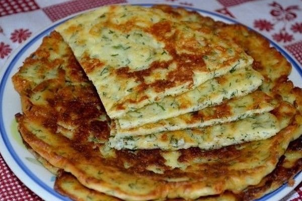 Сырные лепешки с зеленью.на 100грамм - 187.03 ккалБ/Ж/У - 13.34/8.2/14.09 Ингредиенты: - творог (в ...