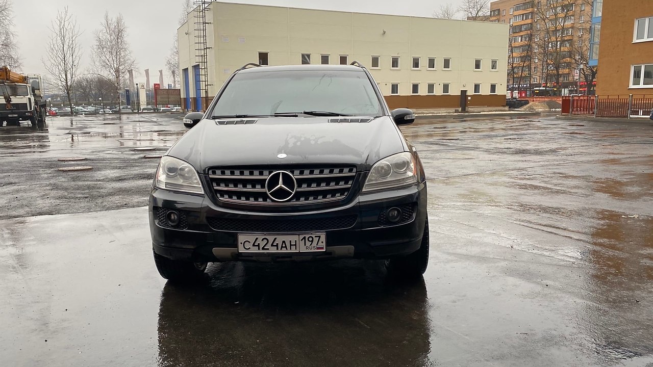 Mercedes-benz ML350 2007.3,5 AT  175000  1    2: 680 ...