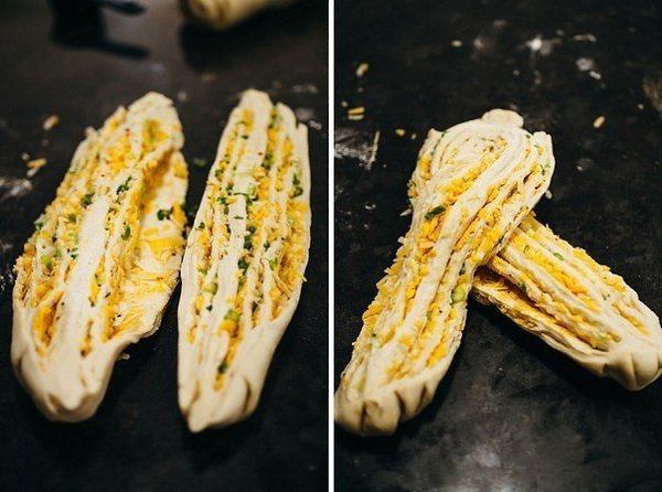 Скрученный домашний хлеб с сыром и зеленью. Мягкий домашний хлеб с тягучим сыром и ароматной ... - 6
