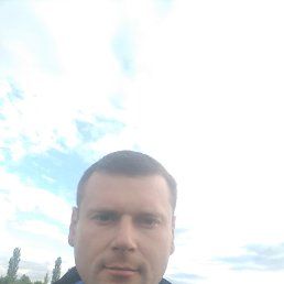 Сергій, 34, Монастырище