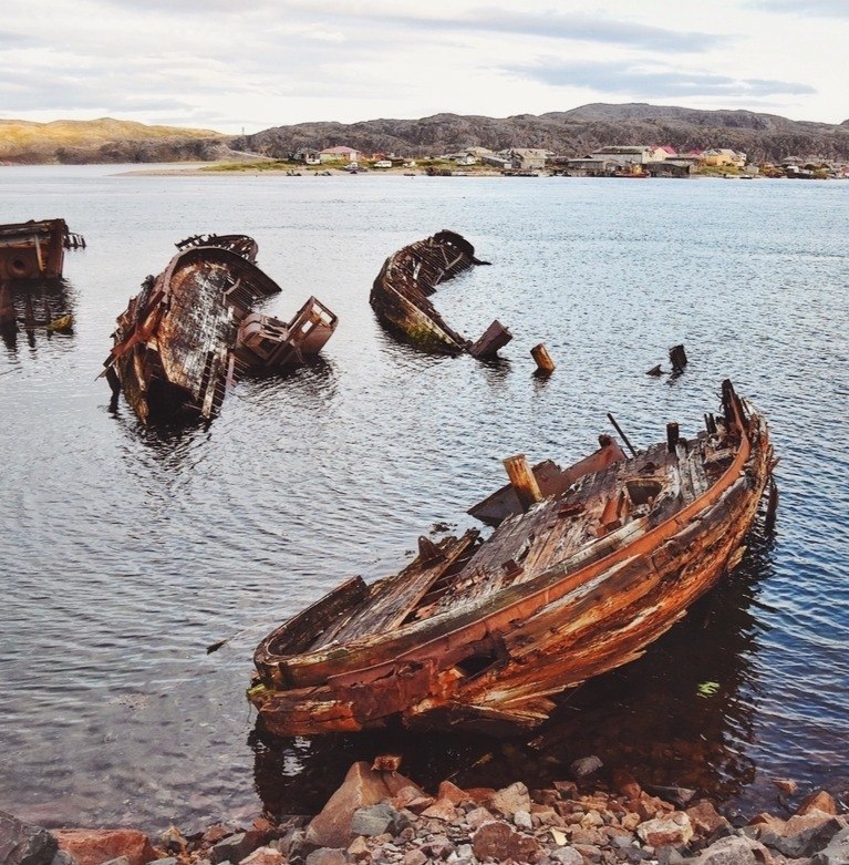 Захватывающие дух виды на кладбище кораблей в Териберке, Мурманск - 7