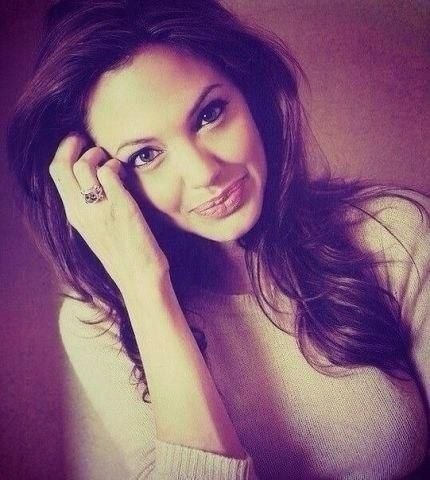 Я никогда не считала себя слабой. Если бы я была слабой, я бы не справилась с тем, что пережила...