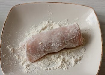 Куриное филе Le Cordon Bleu.Ингредиенты на 4 порции:- 4 филе куриных грудок- 4 тонких ломтика ... - 5
