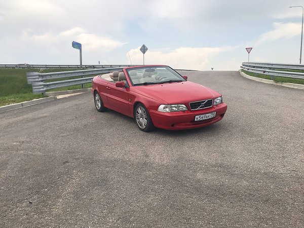 Volvo c70 cabrio.20032,3 245 182 530     ...