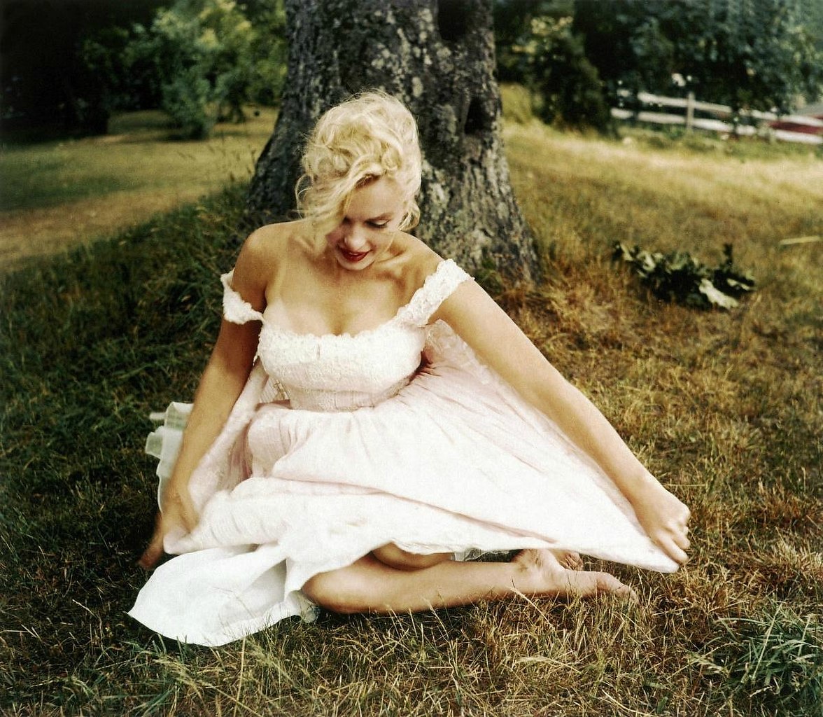 M Moo, 1957.  o?