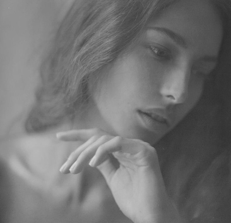 Я могу тебя очень ждать, Долго-долго и верно-верно, И ночами могу не спать Год, и два, и всю жизнь, ...