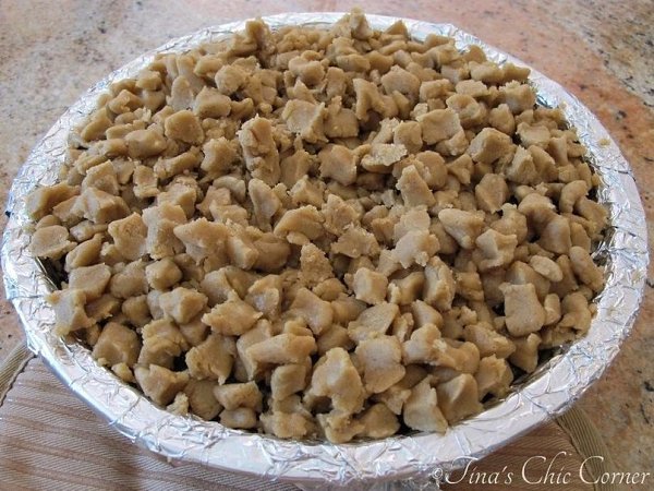 Шоколадный пирог с крошкой.Ингредиенты:Крошка:1/3 стакана сахара-песка1/3 стакана коричневого ... - 5
