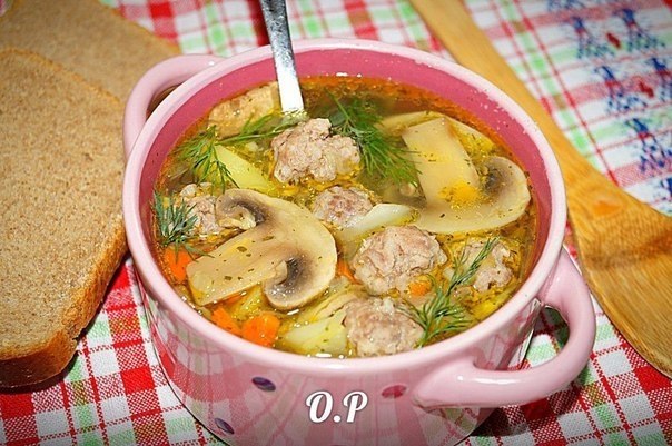 Рецепты от наших участников.Суп с фрикадельками,капустой и грибамиАвтор: Ольга РомановаДля ...