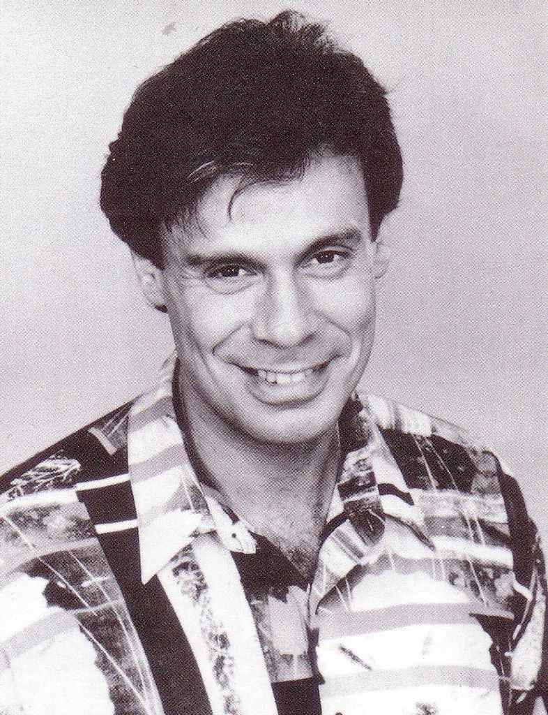 Ефим Шифрин о театре и спектакле "Любовь с придурком" - YouTube