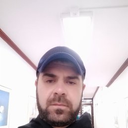 Andrei, , 40 