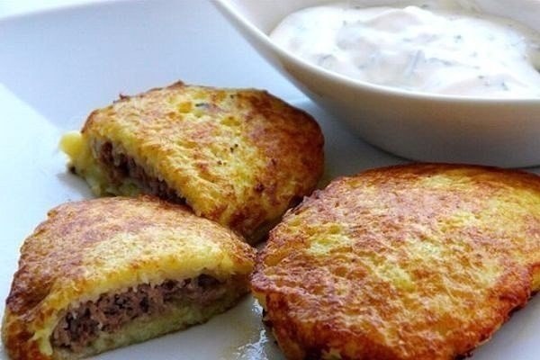Колдуны — это белорусские драники, но с начинкой. Обожаю картошку и блюда из нее. Колдуны — одно из ...