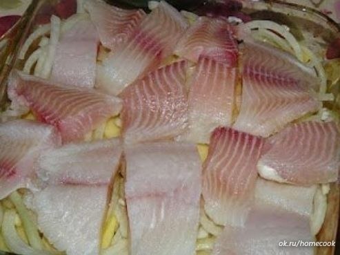 ВКУСНЕЙШАЯ КАРТОФЕЛЬНАЯ ЗАПЕКАНКА С РЫБОЙ.Получается изумительная хрустящая сырная корочка! И рыбка, ... - 2