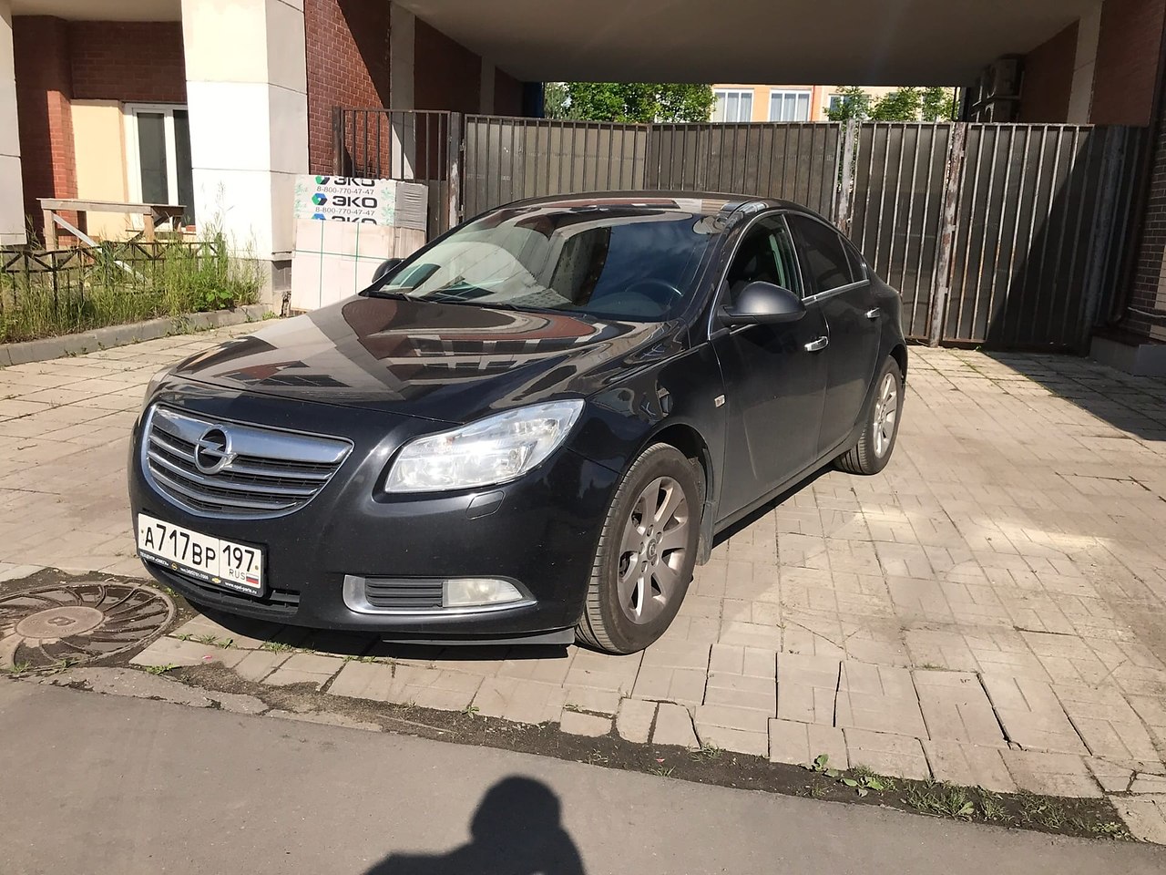 Opel insignia 2010.2.0 turbo 220 .         ...