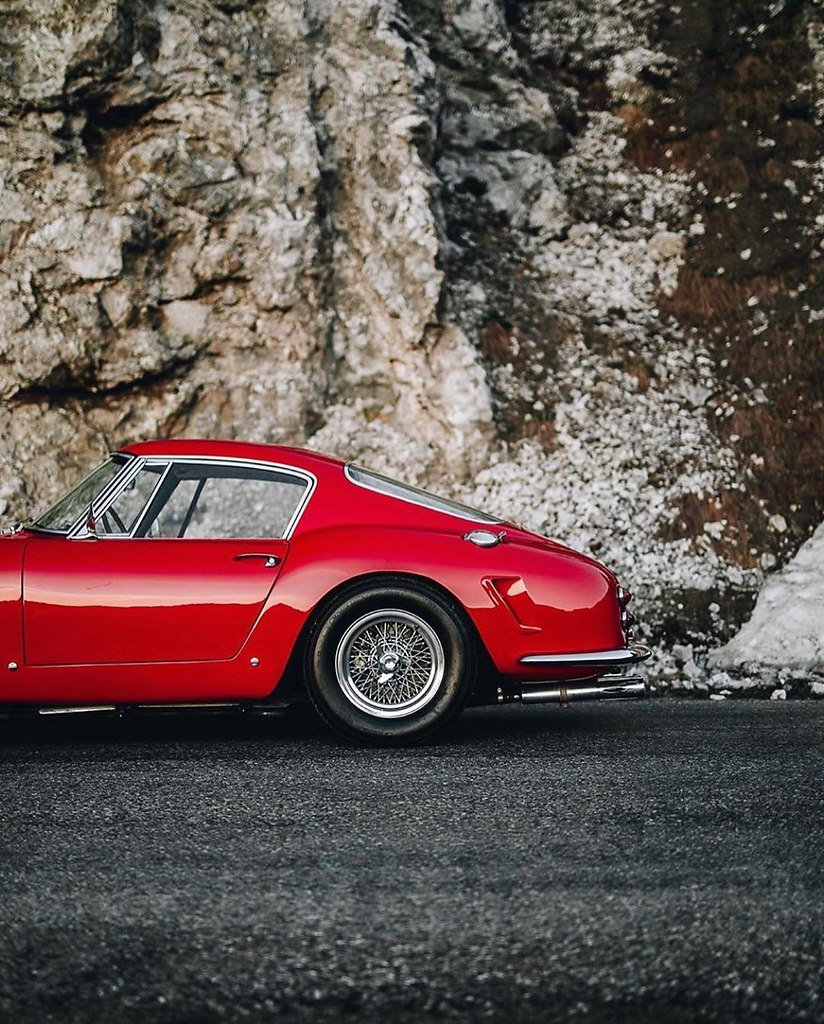 #Ferrari@autocult - 7