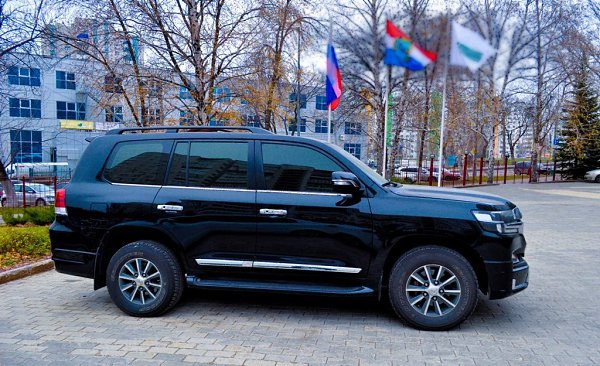 Продается легендарный Land Cruiser 200 - 2008 год выпуска.Почему легендарный? Двигатель: 2uz-fe. ... - 4