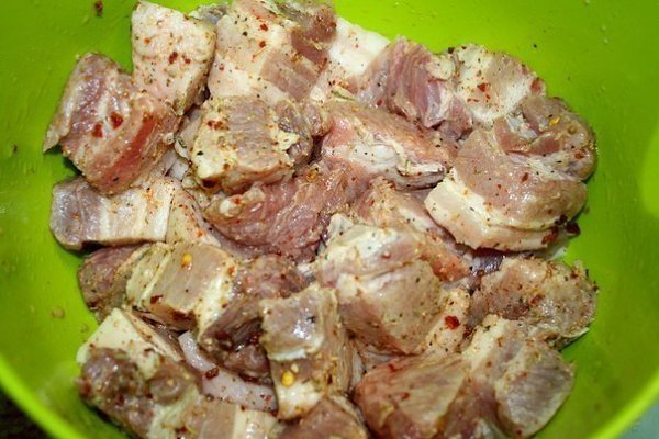 ШАШЛЫК В ДУХОВКЕ НА ЛУКОВОЙ ПОДУШКЕ.мясо ( свинина ) — 1 кглук репчатый — 2-4 шт.уксус — 3 ст. л. ( ... - 3
