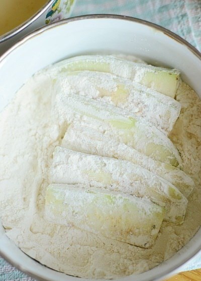 КАБАЧКИ В КЛЯРЕ.Это обалденно вкусно и просто ИНГРЕДИЕНТЫ: кабачки 1-2 яйца (от размера кабачка); ... - 6