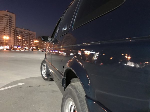 Dodge Caravan 3 литра 1994г. рестайлинг. Под капотом японский 6G72, миллионник. Масло не жрёт, не ... - 7