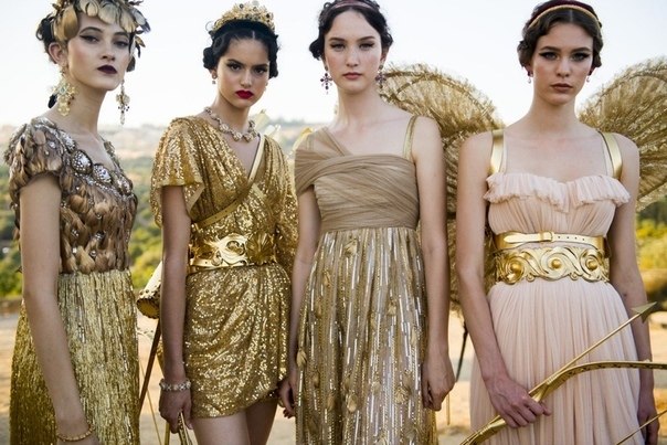 #@sewing_https://fotostrana.ru/away?to=/sl/z3d2 & Gabbana Stage an Epic Alta Moda Show   