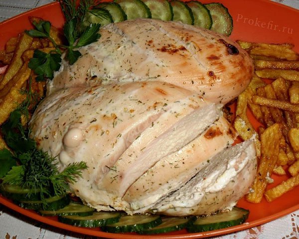 Куриная грудка запеченная в кефире. Настоящая вкуснятина. *Энергетическая ценность 100г - 85,7ккал, ...