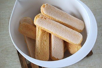 Новогодний шоколадный торт с грильяжем.Нежный шоколадный мусс и вкуснейший грильяж с фундуком - это ... - 3
