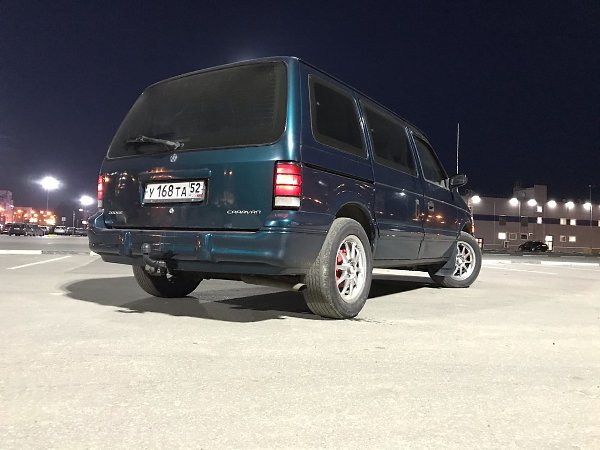 Dodge Caravan 3 литра 1994г. рестайлинг. Под капотом японский 6G72, миллионник. Масло не жрёт, не ... - 4