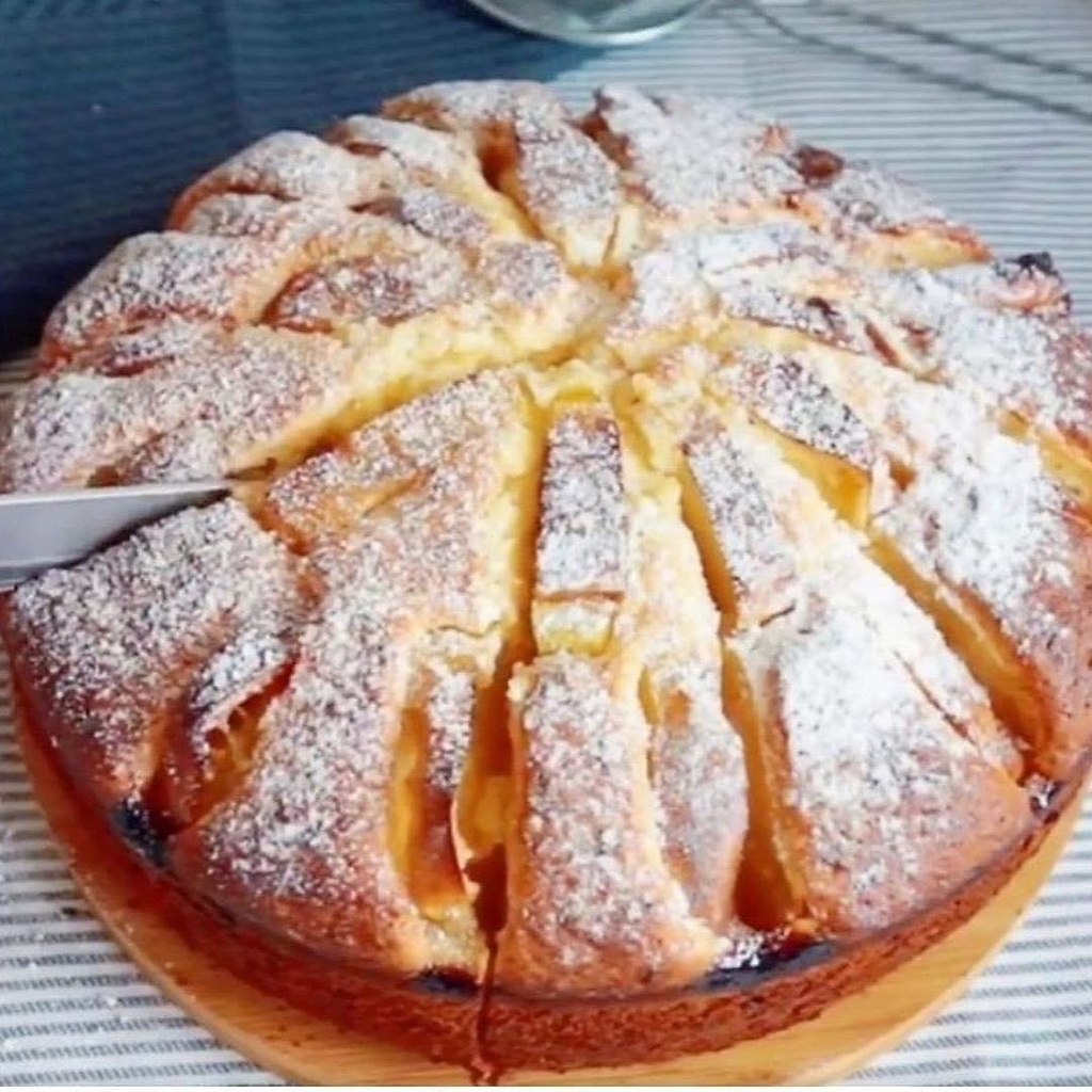 Творожная шарлотка. Такои рецепт вы еще не пробовали. Вкусно как у бабули... Всегда спасает! Такои ...