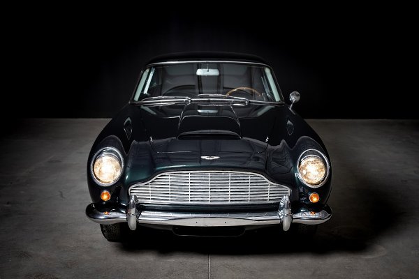 #AstonMartin@autocult - 3