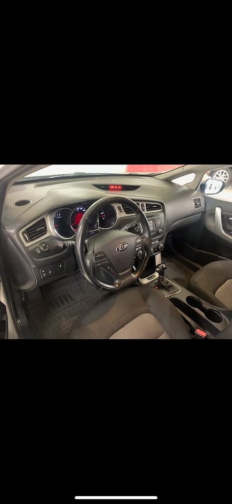 Kia Ceed 2014 .2 115000   1.6 128   ... - 4