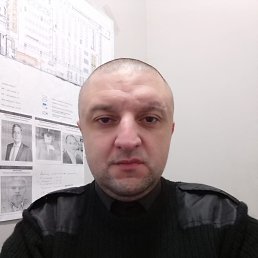 Viktor, 44 , 