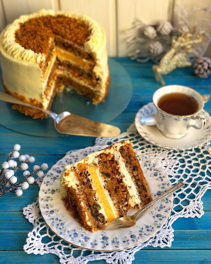 Морковныи торт с апельсиновым курдом и грильяжем. Предлагаю новый вариант морковного торта. Мягкие ...
