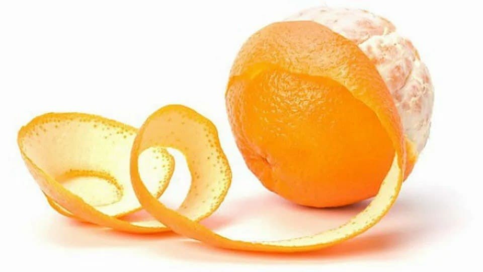 Вес кожуры апельсина. Кожура цитрусовых. Апельсиновая корка. Цедра апельсина. Цедра мандарина.