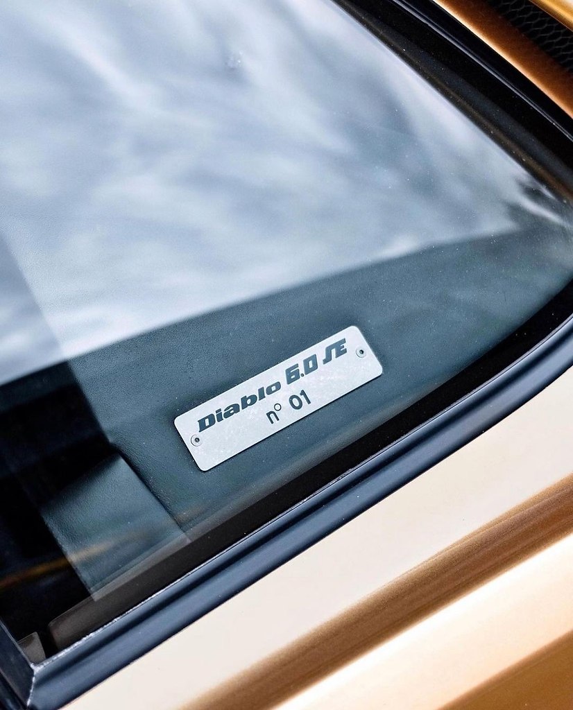 #Lamborghini@autocult #Diablo@autocult - 9
