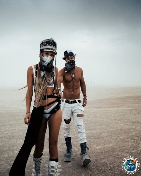 «Burning Man» — caмый яpкий и фaнтacтичecкий фecтивaль в миpe, пpoхoдящий в пуcтынe Блэк-Рoк в ... - 9