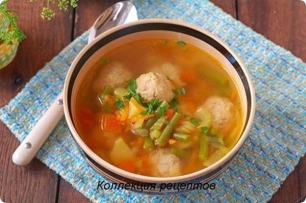 Суп с фрикадельками и кус-кусом.Ингредиенты:Картофель — 2 шт.Сельдерей (черешки) — 2 шт.Фасоль ...