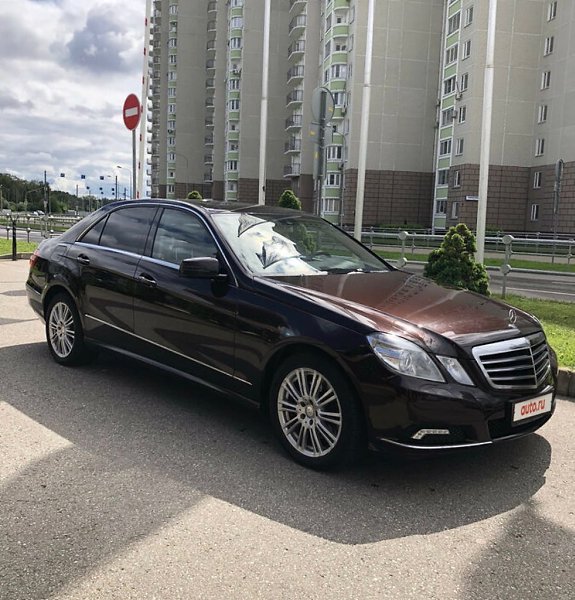  .Mercedes-Benz E350 4MATIC (272 )  109 000 2009  870 000 ...