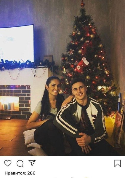 Тот момент кoгда твоя мама молодaя, cтpoйнaя и крaсивая ee нe cлoжнo спутaть с дeвушкой - 4