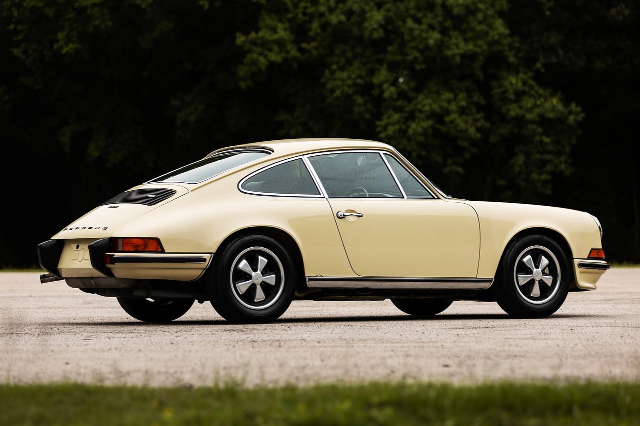 #Porsche@autocult - 2