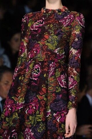 Valentino.  ? ? - 6