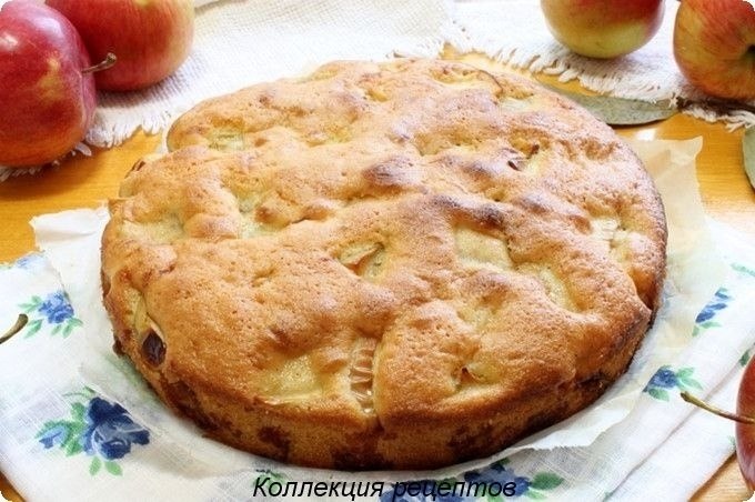 Самая простая шарлотка, но очень пышная и вкусная! Яблоки (желательно кислые) - 500-600 г Сахар - ...