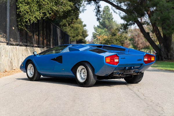 #Lamborghini@autocult #Countach@autocult - 2