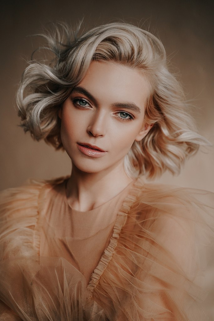 �����: [https://fotostrana.ru/away?to=/sl/VCY������� ����������].���������: @alexandrat_ph - 5