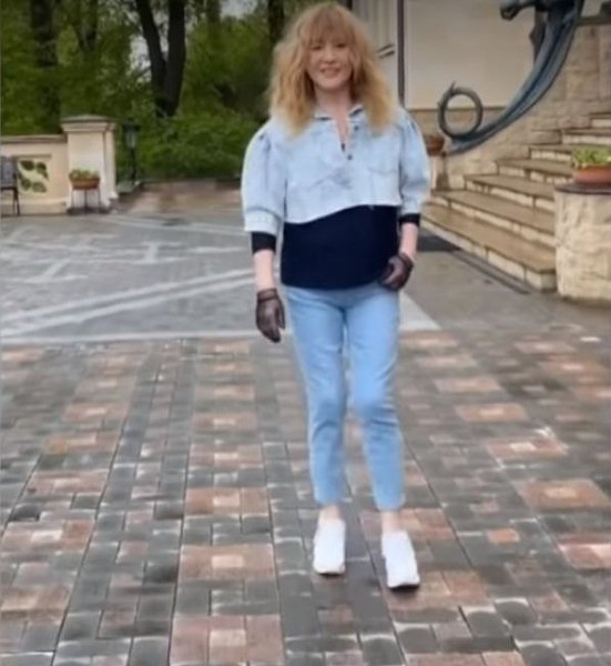 A��y �y�a�e�y �a��a�� 